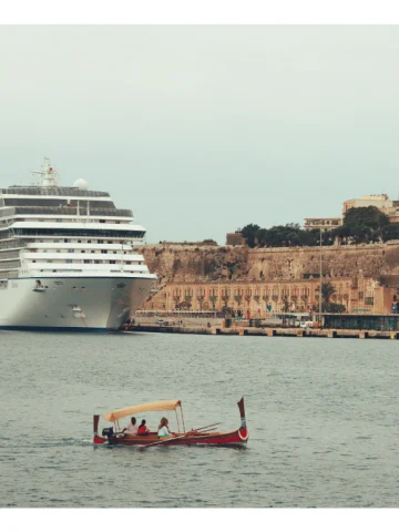 Transatlantik Gemi Turları